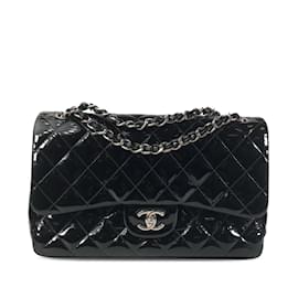 Chanel-Bolso de hombro con solapa y forro de charol clásico Jumbo Chanel negro-Negro