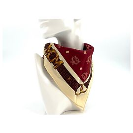 MCM Bandana Bufanda Mujer Algodón Burdeos Rojo Crema Dorado Logo Estampado Burdeos