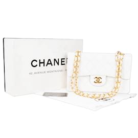 Chanel-Pele de cordeiro acolchoada Chanel 24Bolsa pequena com aba forrada K Gold-Branco