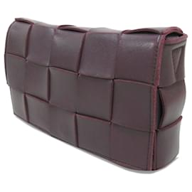 Bottega Veneta-Bottega Veneta Cassette en cuir d'agneau rouge Intrecciato-Rouge,Bordeaux