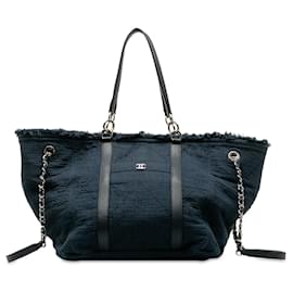 Chanel-Bolso satchel Deauville con cara forrada CC grande en azul Chanel-Azul,Azul marino