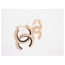 Chanel-NEW CHANEL EARRINGS LOGO CC STRASS BLACK ENAMEL GOLD METAL EARRING-Golden