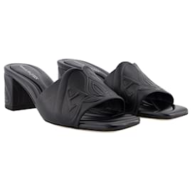 Alexander Mcqueen-Seal Heeled Sandals - Alexander McQueen - Leather - Black-Black