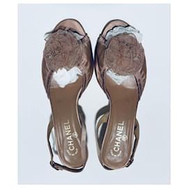 Chanel-Zapatos destalonados Camelias de satén-Rosa