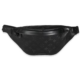 Louis Vuitton Riñonera Discovery de piel de becerro Monogram Shadow negra PM Negro