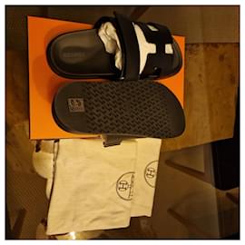 Hermès-Hermes Cyprus sandals-Black