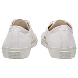 Maison Martin Margiela-Tabi Low Top Sneakers in White Coton-White