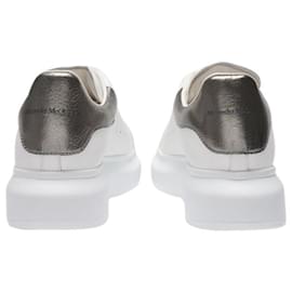 Alexander Mcqueen-Oversized Sneakers - Alexander Mcqueen - Multi - Leather-White