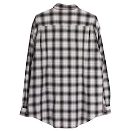 Issey Miyake-Camisa xadrez preta e branca de manga comprida-Preto