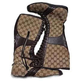 Gucci Botas Marrón claro