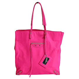 Balenciaga-Balenciaga Papier vertical shoulder bag in fuchsia leather-Pink