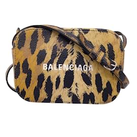 Balenciaga-Balenciaga Bronzage / Petit sac à main pour appareil photo imprimé léopard noir-Camel