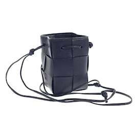 Bottega Veneta-Maxi Intrecciato Cassette Bucket Bag 680217VCQC48837-Other