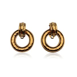 Chanel-Vintage Gold Metal Door Knocker Hoop Clip On Earrings-Golden