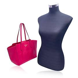 Gucci-Fuchsia Pink Leather Swing Medium Handbag Tote Bag-Pink