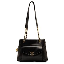 Chanel-Chanel Schwarze CC-Lammleder-Einkaufstasche mit Vordertasche-Schwarz