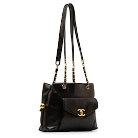 Chanel-Chanel Schwarze CC-Lammleder-Einkaufstasche mit Vordertasche-Schwarz