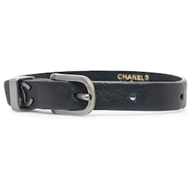 Chanel-Bracelet en cuir CC noir Chanel-Noir