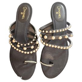 Chanel Flip flops sandals Black