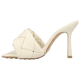 Bottega Veneta-Lido Mule-White,Cream