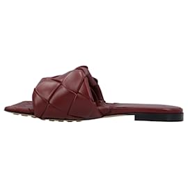 Bottega Veneta-Lido Flat Sandal-Red,Dark red