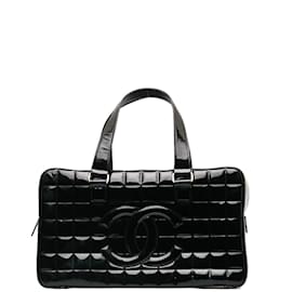 Chanel-Quadratische Quilt-Boston-Tasche aus Lackleder-Andere