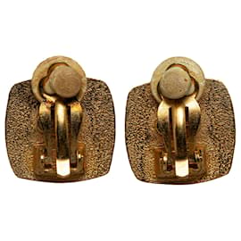 Chanel-Chanel Gold Square CC Clip On Earrings-Golden