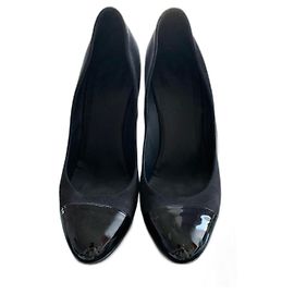 Escarpins Slingback Chanel en satin noir Noir
