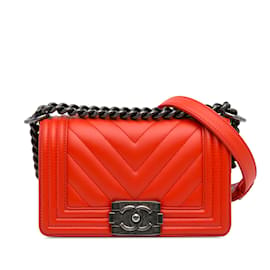 Chanel-Bolsa pequena Chanel vermelha com aba Chevron Boy-Vermelho