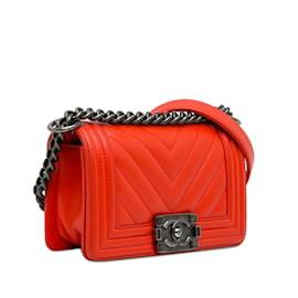 Chanel-Bolsa pequena Chanel vermelha com aba Chevron Boy-Vermelho