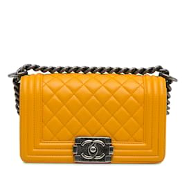 Chanel-Bolsa pequena Chanel amarela em pele de cordeiro com aba para menino-Amarelo