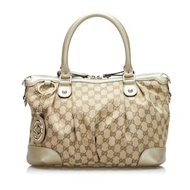 Gucci-Beige Gucci GG Canvas Sukey Handbag-Beige