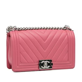 Chanel-Bolso bandolera Chanel mediano rosa con solapa y chevron Boy-Rosa