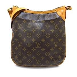 Louis Vuitton-Sac à bandoulière marron Louis Vuitton Monogram Odeon PM-Marron