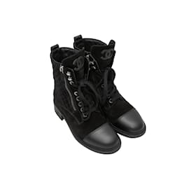 Chanel-Botas de combate acolchadas de ante y cuero Chanel negras Talla 38.5-Negro