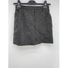 Yves Saint Laurent-YVES SAINT LAURENT  Skirts T.fr 36 Wool-Grey