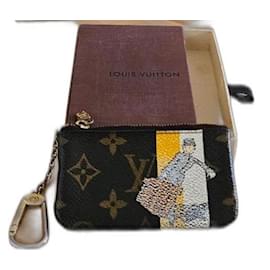 Louis Vuitton-“The Groom” coin purse or key ring-Brown