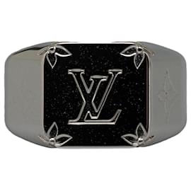 Louis Vuitton-Louis Vuitton Silver Signet Ring-Silvery