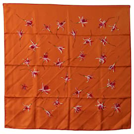 Hermès-Pañuelo de seda Hermes naranja flores de fucsia-Naranja