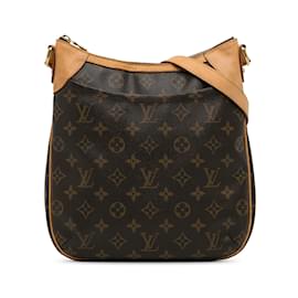 Louis Vuitton-Sac à bandoulière marron Louis Vuitton Monogram Odeon PM-Marron