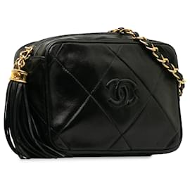 Chanel-Bolsa para câmera preta matelassê Chanel CC com borla-Preto