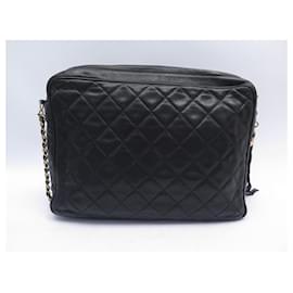 Chanel-VINTAGE CHANEL KAMERA HANDTASCHE GESTEPPTE LEDER-UMHÄNGETASCHE MIT CC-LOGO-Schwarz