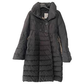 Moncler Down Coat Black XS Black