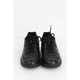 Prada-Zapatillas de cuero-Negro