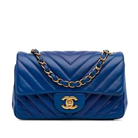 Chanel-Bolsa com aba retangular Chanel Mini Chevron acolchoada em pele de cordeiro azul-Azul