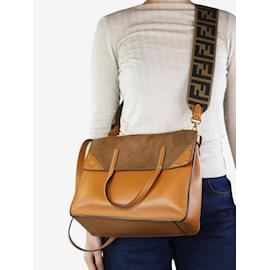 Fendi-Brown square leather shoulder bag-Brown