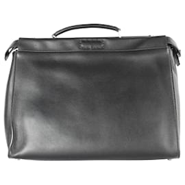 Fendi-Black Peekaboo Iconic Fit Bag-Black