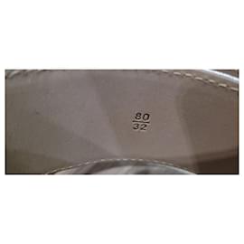 Chanel-Taille de ceinture à boucle CC métallisée en or rose Chanel 80/32-Doré