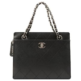 Chanel-Chanel 1998 Bolsa média de couro caviar preto com detalhes prateados-Preto