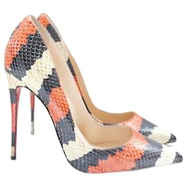 Christian Louboutin-Scarpe con tacchi a righe in pelle di serpente Christian Louboutin So Kate-Arancione